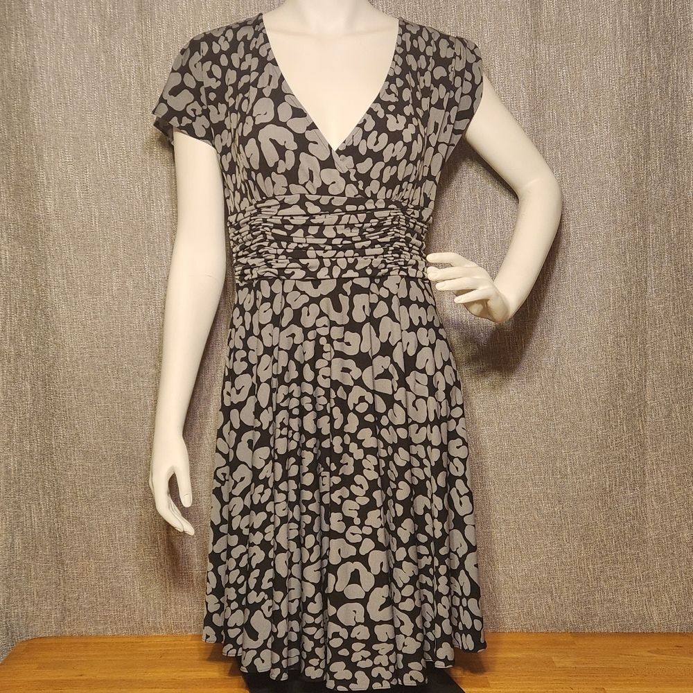 Chadwicks Dress Petite Midi V Neck Faux Wrap 12P Black and Gray